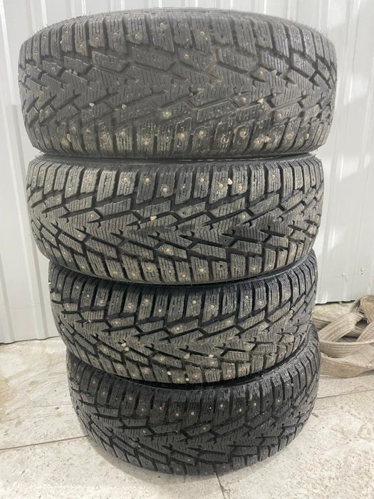 Продам шины на 17 размер