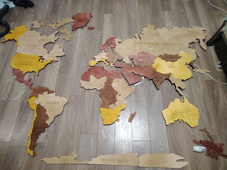 Продам карту мира с подсветкой