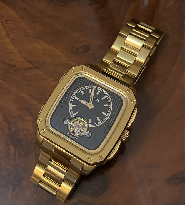 Механические наручные часы Fossil