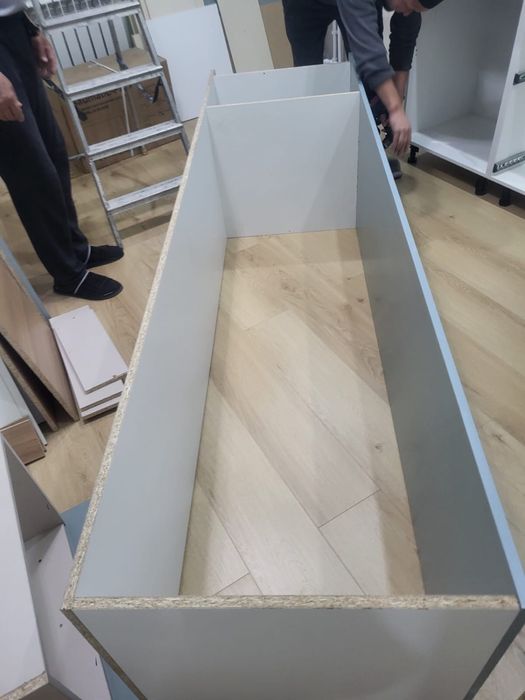 Продаю недостроенную кухню