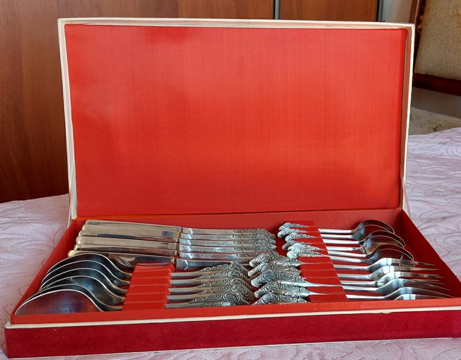Продам набор столовых приборов на 6 персон, СССР