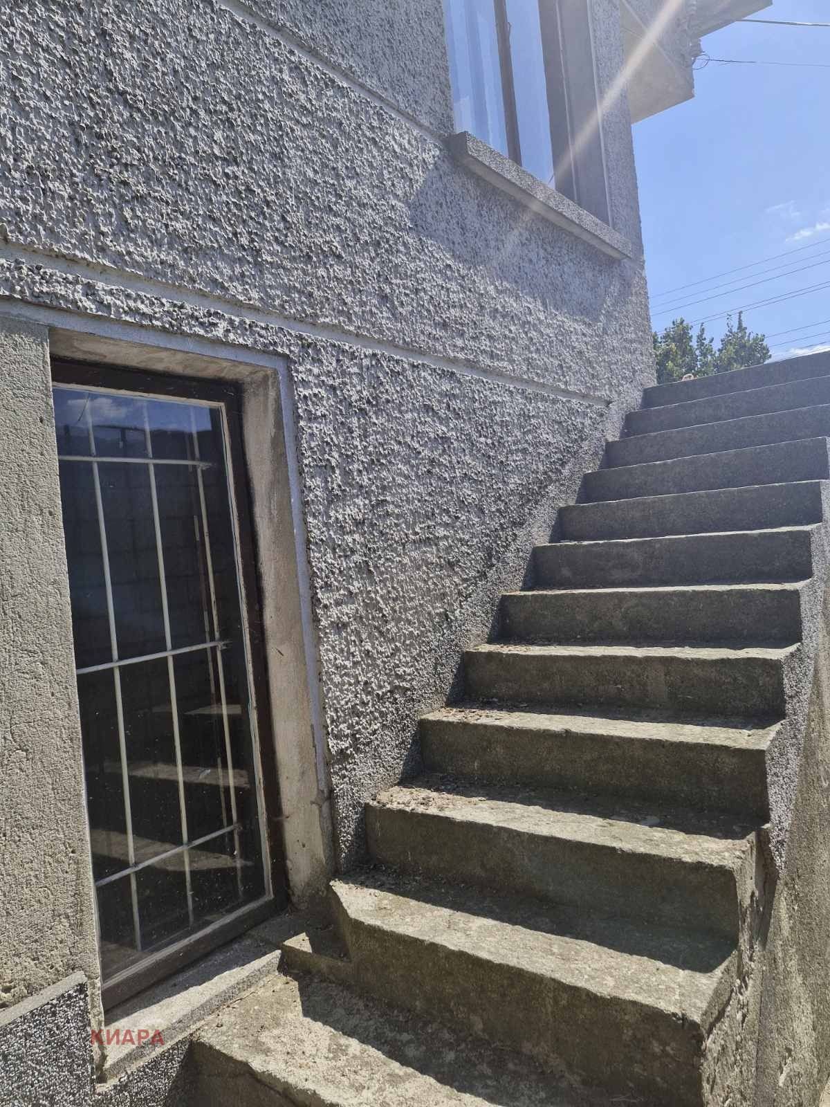 Къща в Варна, област-с.Приселци площ 86 цена 65000