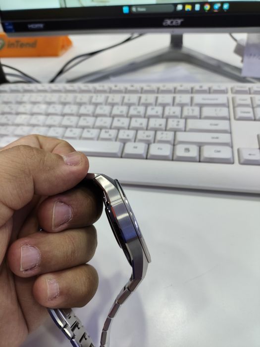 Продаю любимые часы