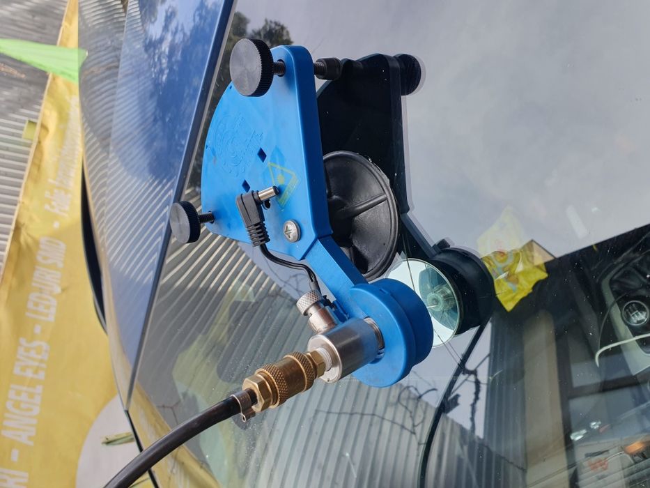 Reparatii parbrize ciobituri sector 3 sector 4 OFERIM FACTURA!