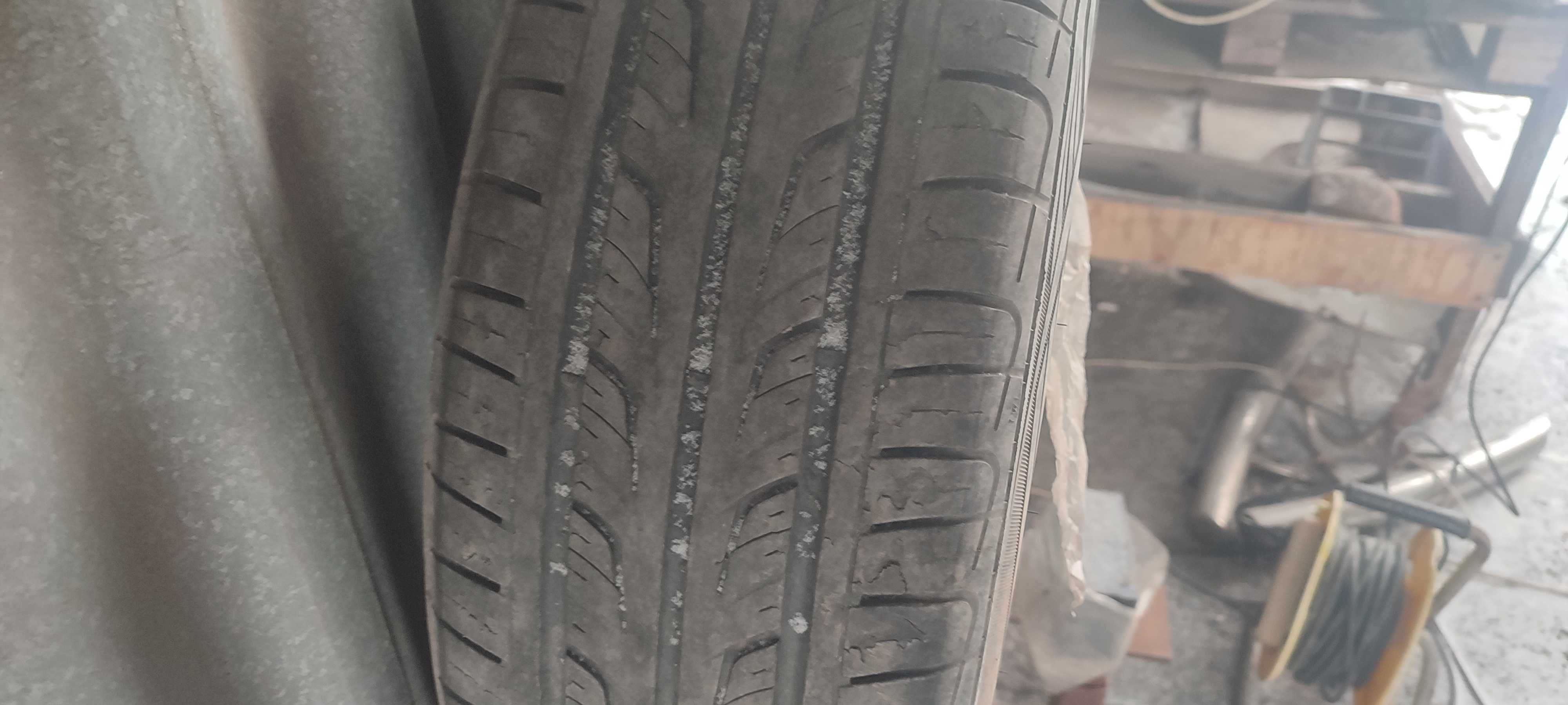 Продам диски с летними шинами, комплект.