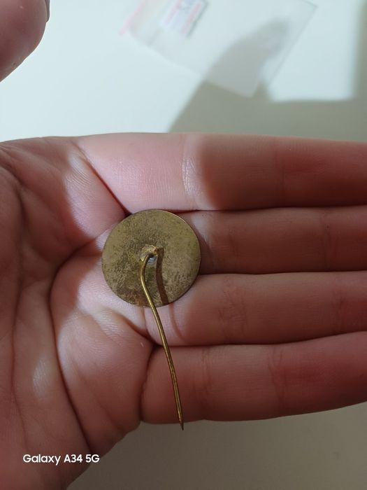 Значки по 5лв за брой