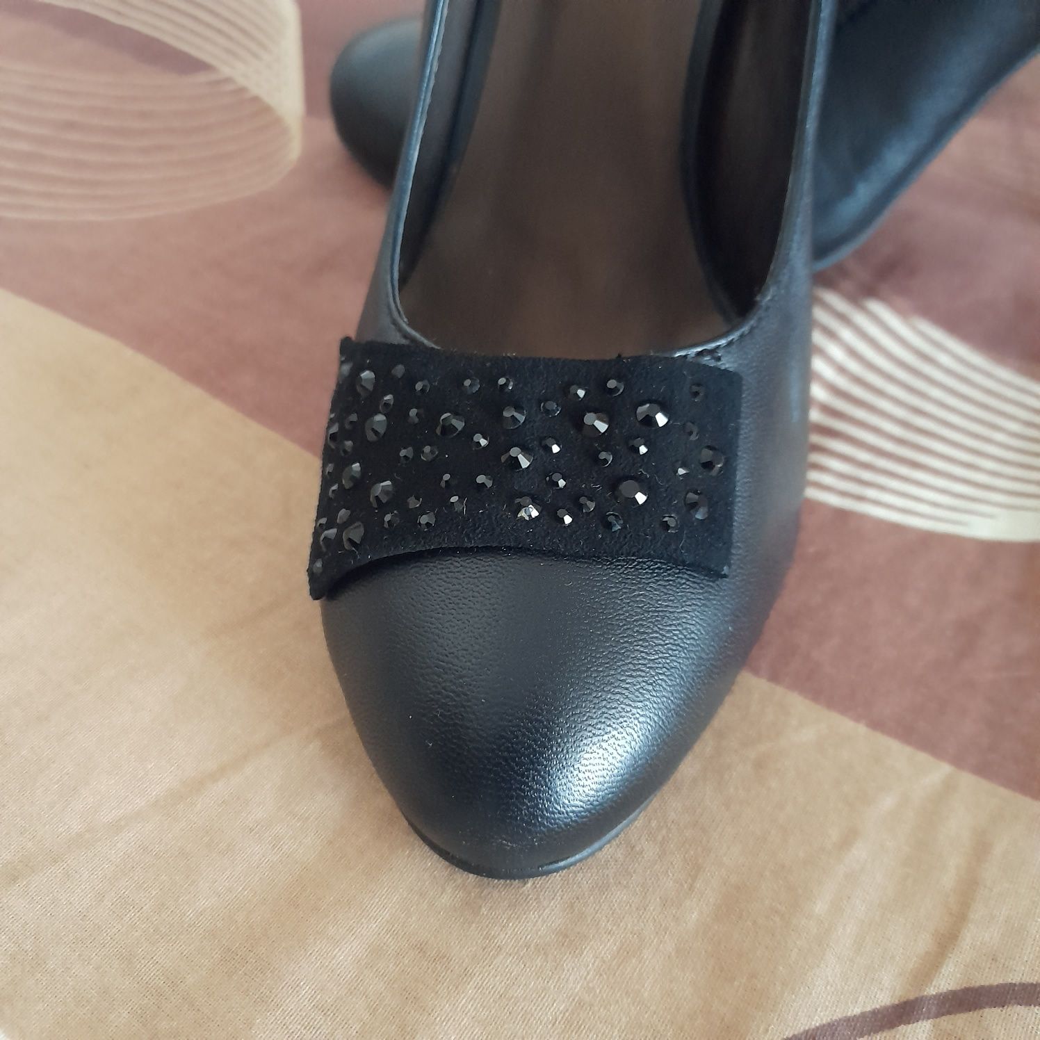 Дамски черни обувки - GIOMALI.