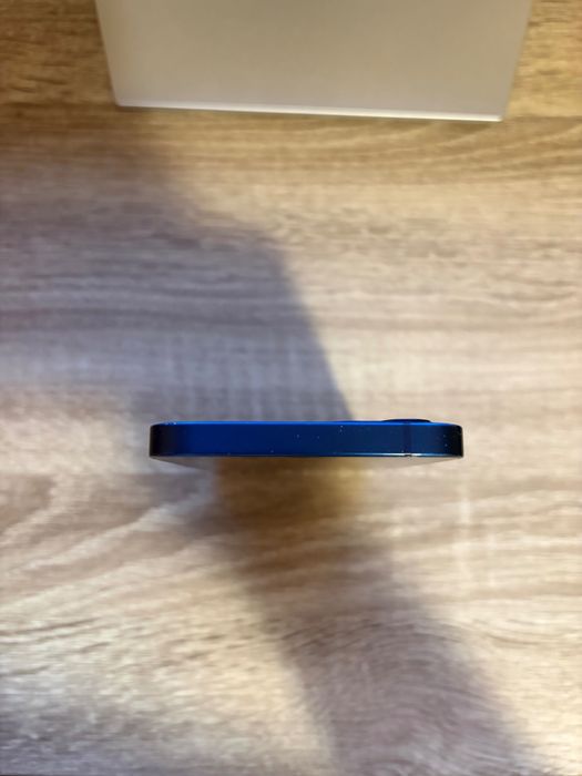 iPhone 12 - 64 GB - Blue + Lightning to Headphone adapter (original)