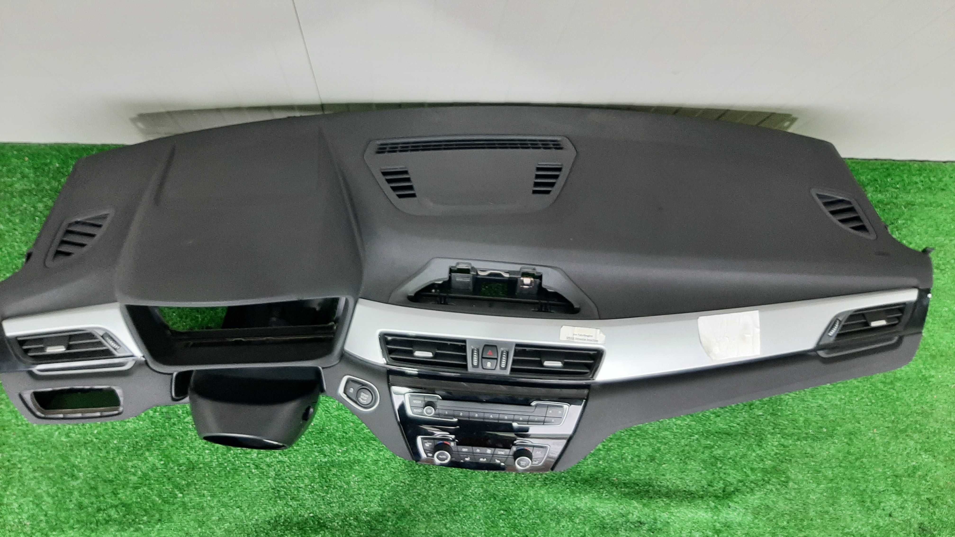 Plansa bord BMW X1 F48