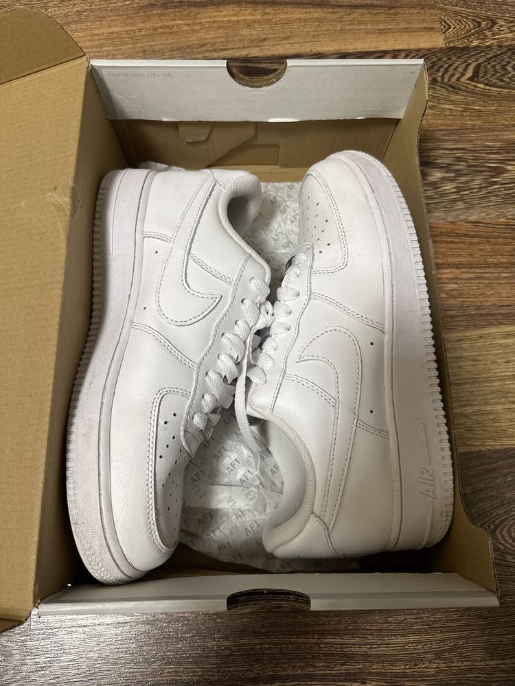 Nike Air Force 1 '07