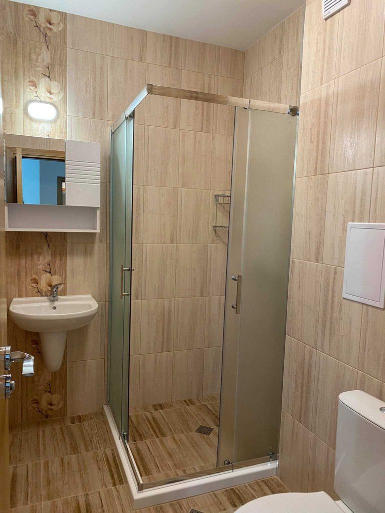 Дава се под наем Двустаен апартамент в София, Хладилника - 80 кв.м за 484.5 € - Снимка #5
