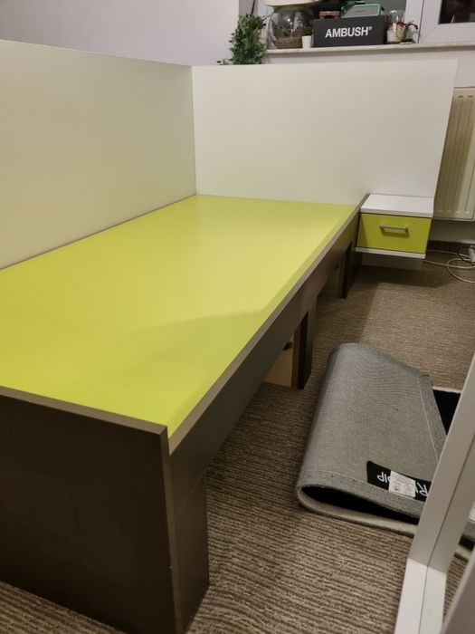 Pat cu saltea Wellpur spuma memorie  de o persoana pe colt 100x200 pa