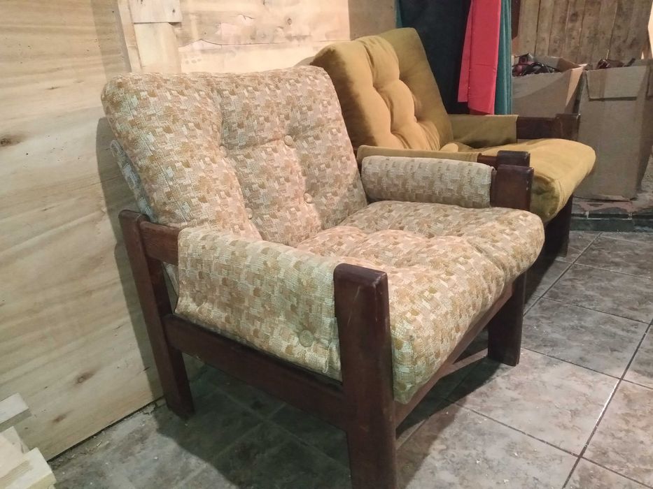 Дървени фотьойли