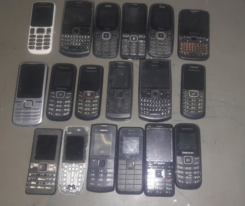 Телефоны на запчасти