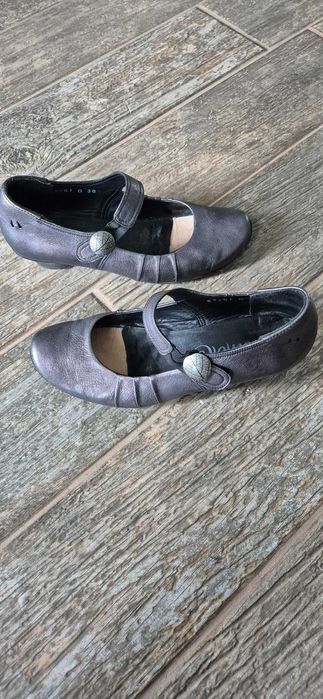 Pantofi eleganti / balerini cu toc mic marimea 38