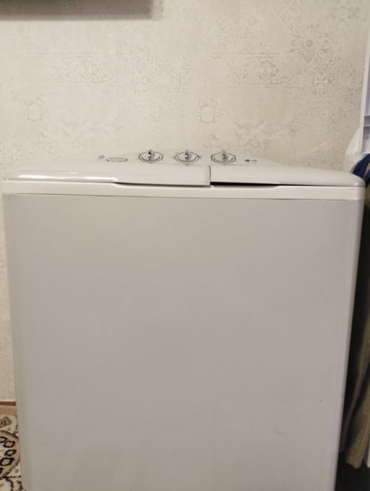 LG стиральная машина , в хорошем состоянии