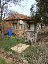 Къща в Варна, област-с.Млада гвардия площ 40 цена 33000