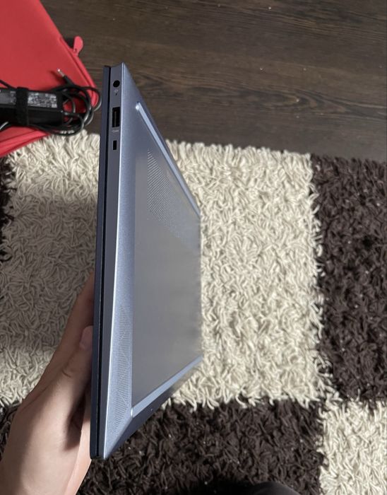 Laptop HP model 15-eg0057nl Intel®Core™i7-1165G7 16GB RAM 1TB SSD