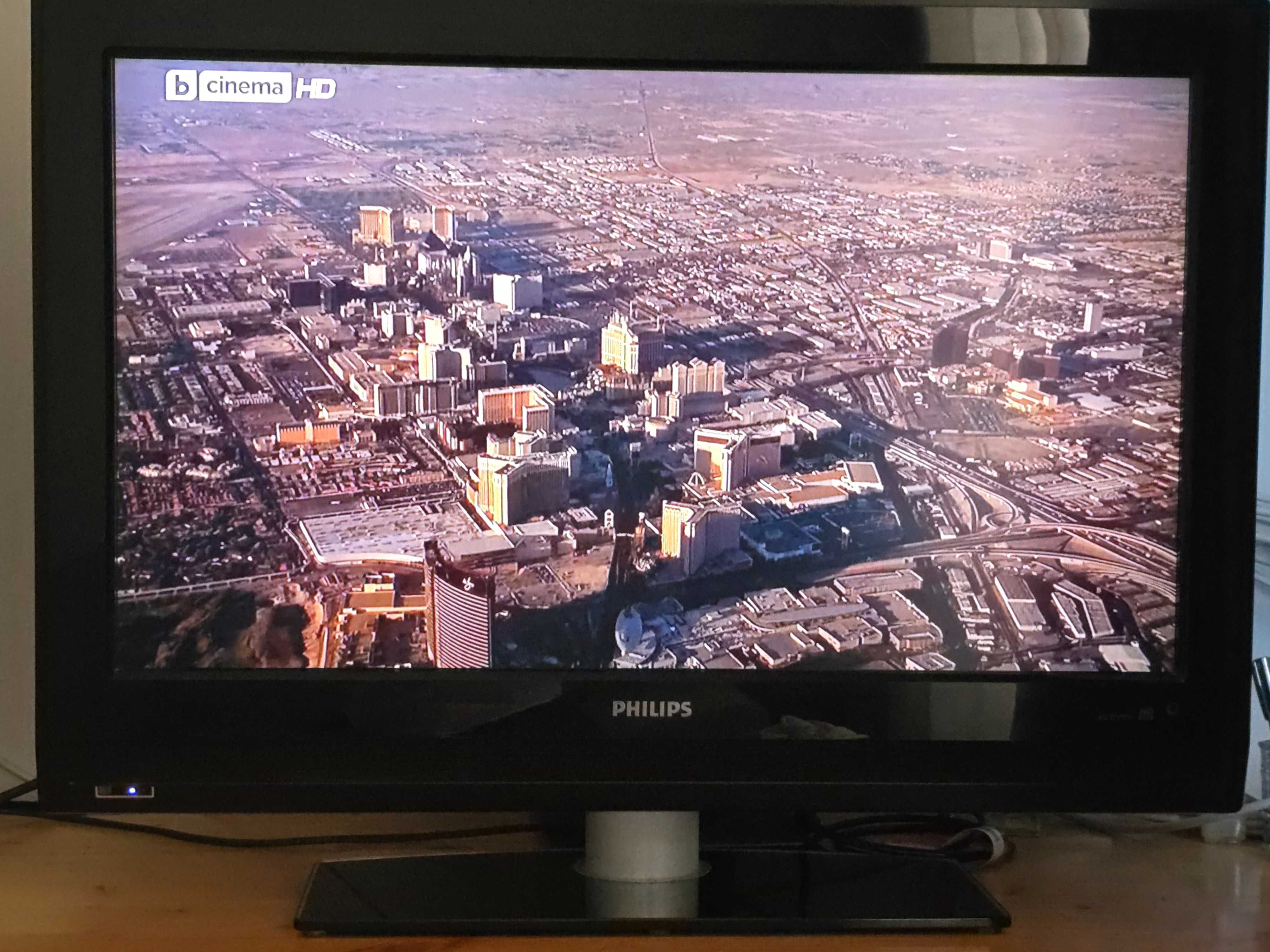 Телевизор Philips LCD 32'' - модел 32PFL5522D