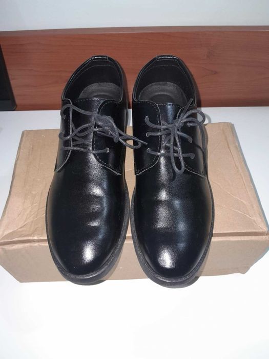 Официални обувки за момченце, размер 41