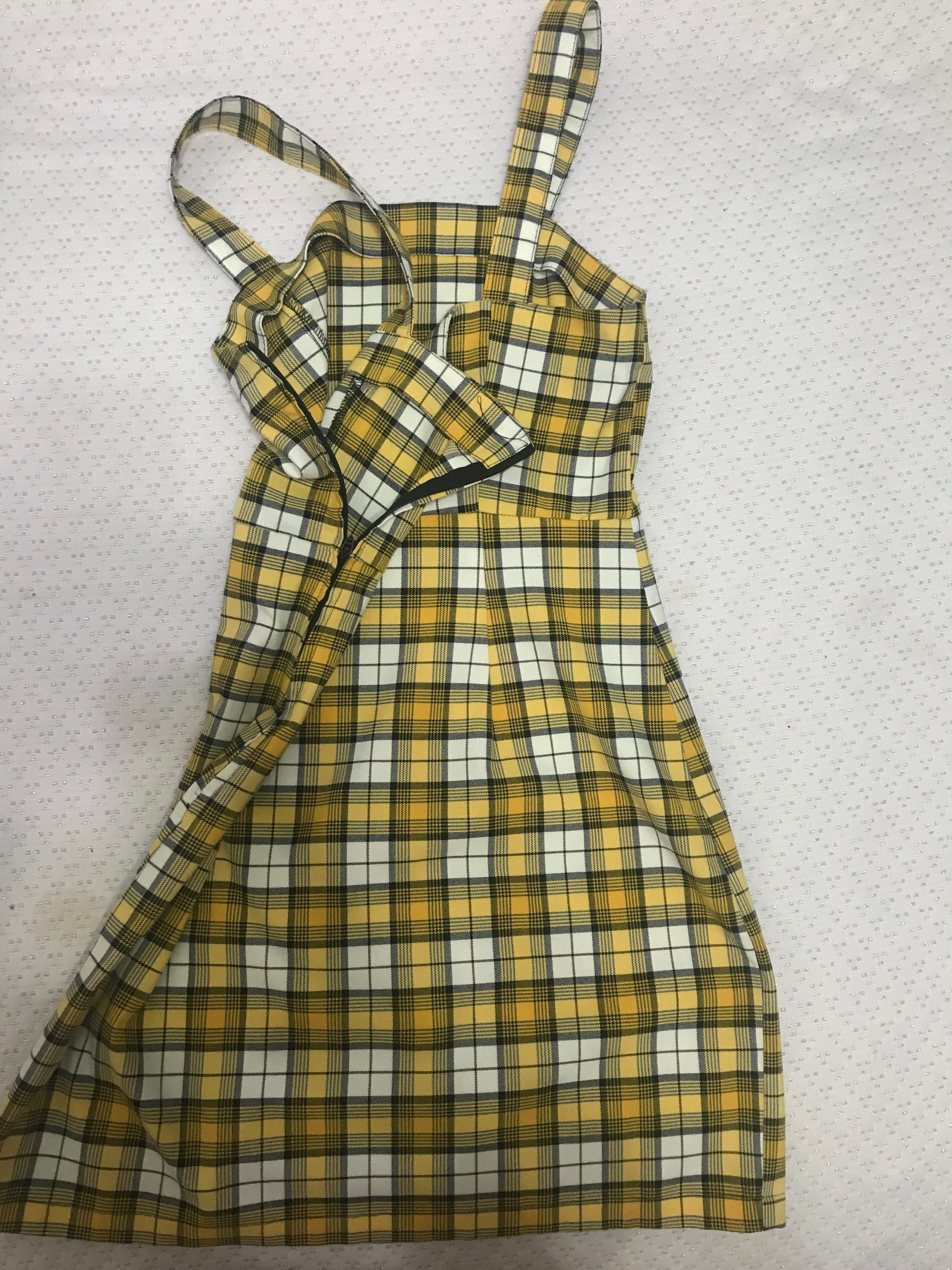 Rochie galbena HM