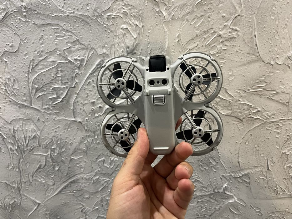 Dji Neo