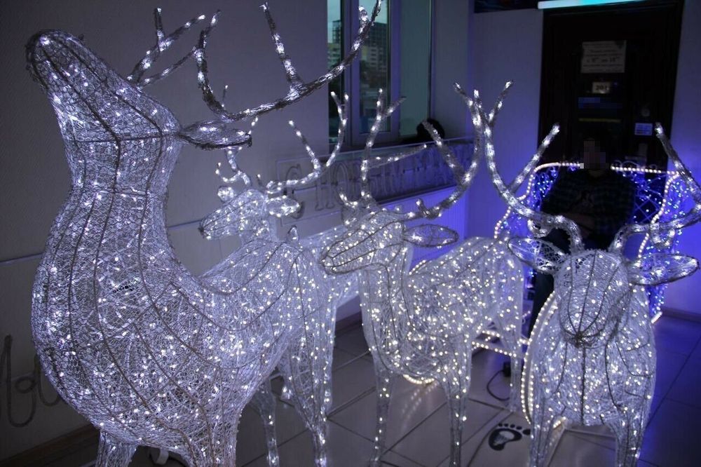 Новогоднее оформление фигурки/Ветки/Ёлки