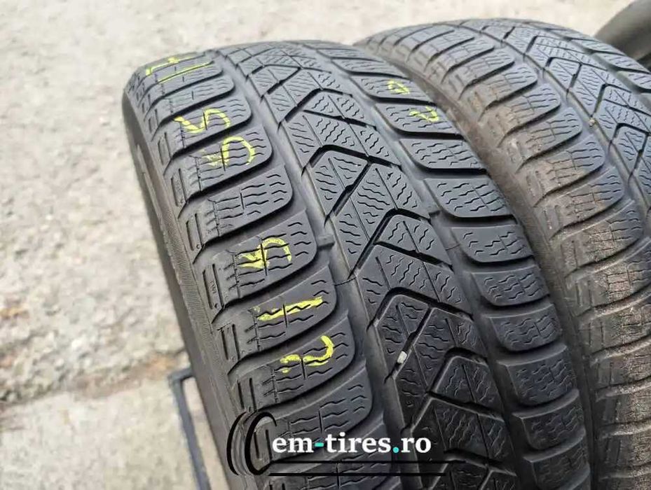 SET 2 Anvelope Iarna 215/55 R17 PIRELLI Sottozero 3 94H