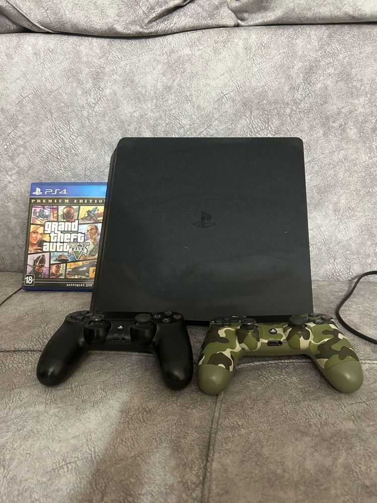 Sony playstation 4 в отличном состоянии
