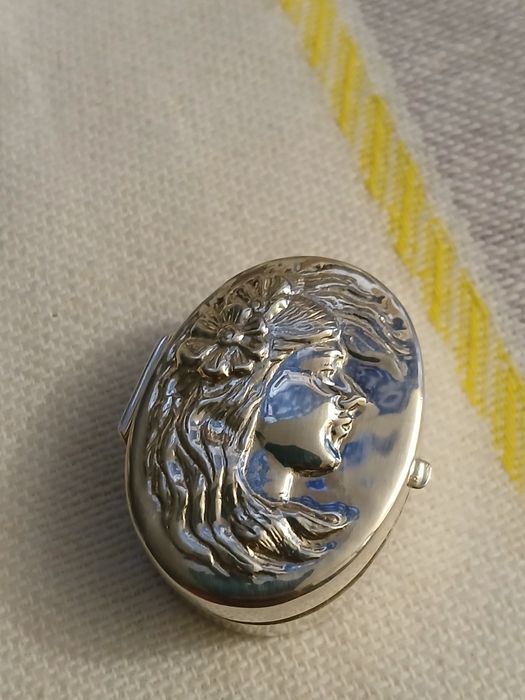 Cutiuta argint masiv 925