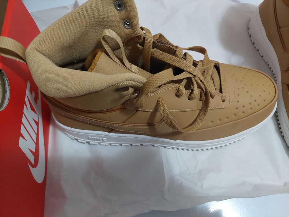 Nike mid-high Court Vision Mid WNTR