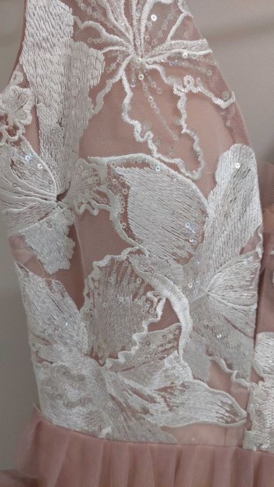 Ефектна официална рокля