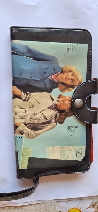 Уникален рядко ретро мини несесер!