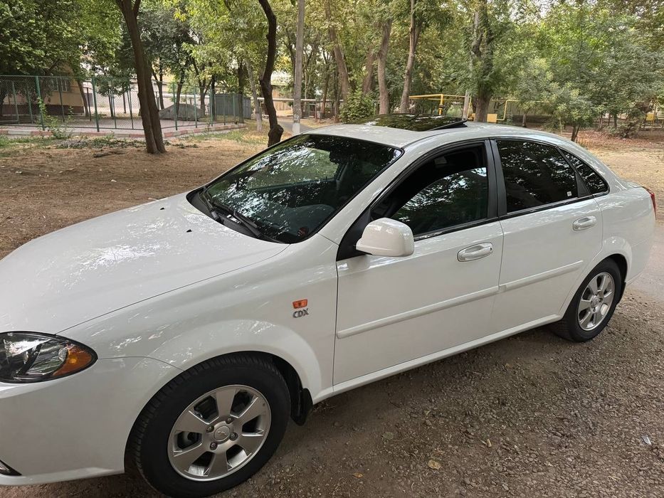 Chevrolet Gentra sotiladi