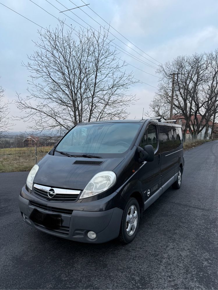 Opel vivaro 2012