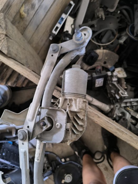 Лостов механизъм Bmw f10 520d 184кс n47 f11 бмв 520д ф10 ф11