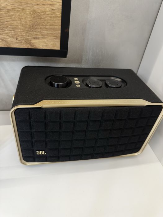 JBL Authentics 300 нова