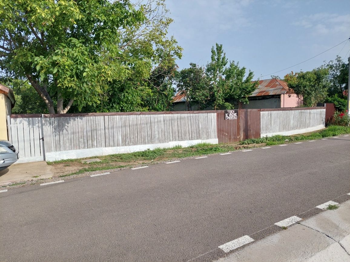 Teren intravilan Chiscani (35 Euro/mp)