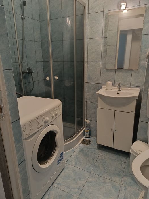 Vand apartament cu doua camere in statiunea
montana Predeal (judetul B
