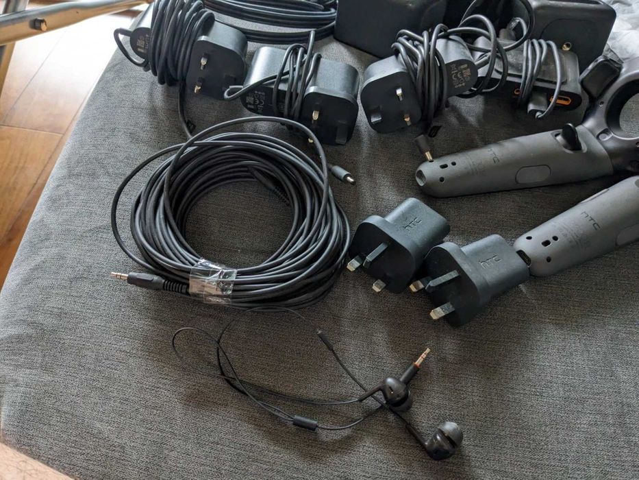Casca kit complect HTC Vive VR Headset ca nou  la cutie
