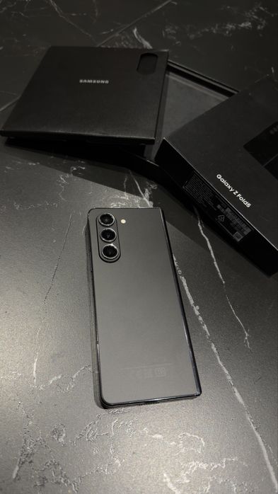 Z Fold 5 256gb черный полный комплект