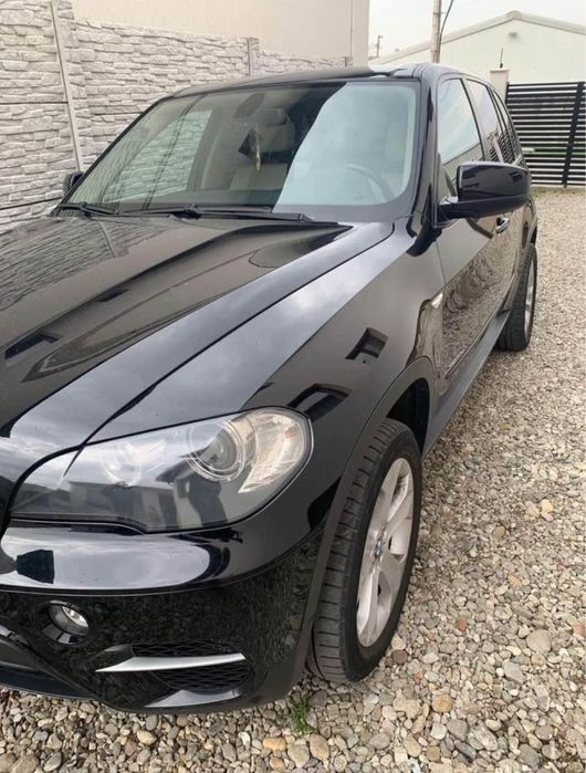 Vând BMW x5 an 2010