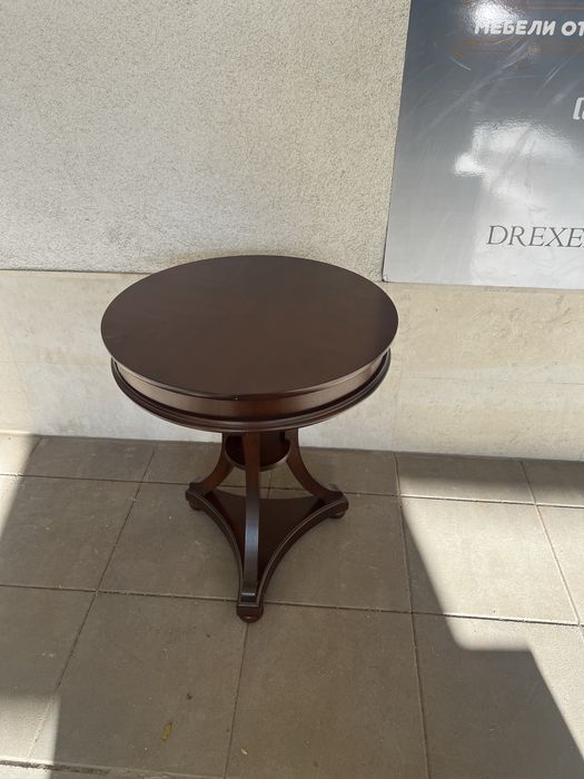 Помощни масички Drexel Heritage Louis Philippe Collection