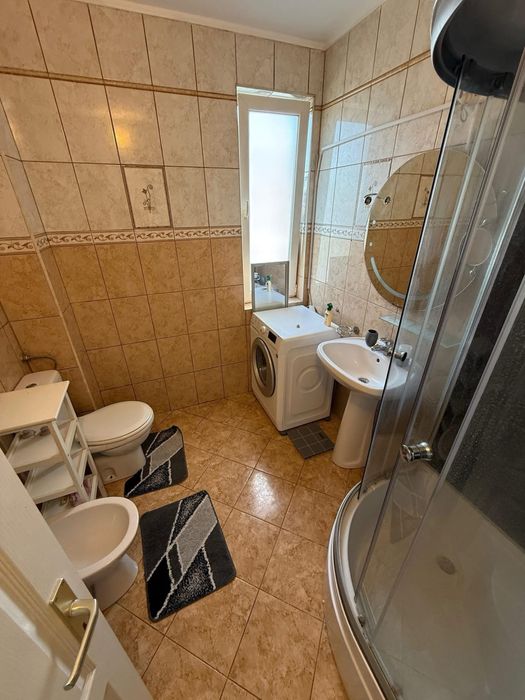 Ofer spre Vanzare Apartament 2 Camere Etaj 2  zona Burdea