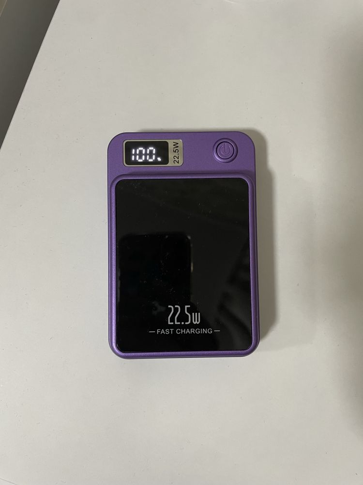 Преносима самозареждаща се батерия за Iphone