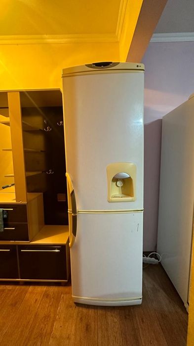 Продам срочно холодильник в рабочем состоянии