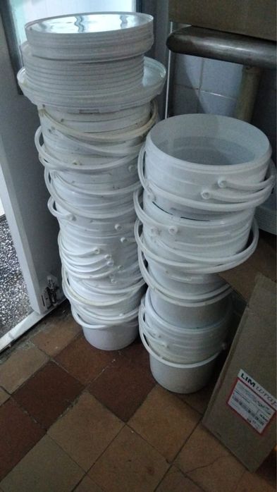 Продам пластиковые ведра