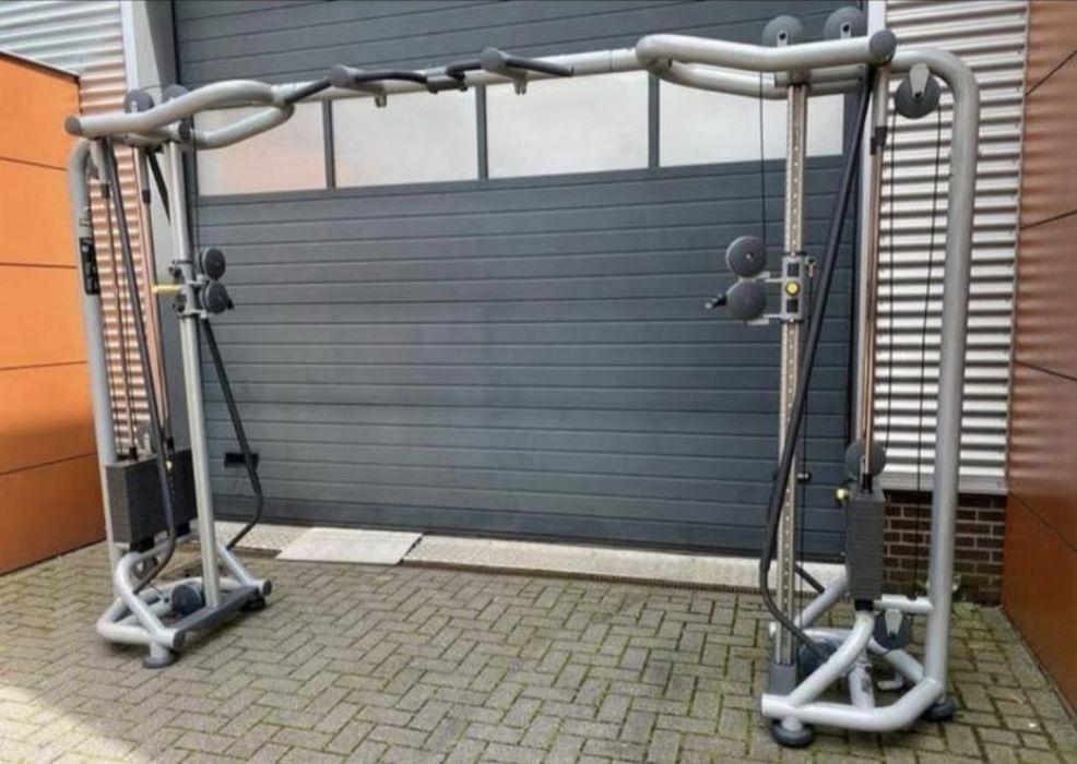 Фитнес уреди Technogym crossover кросоувър