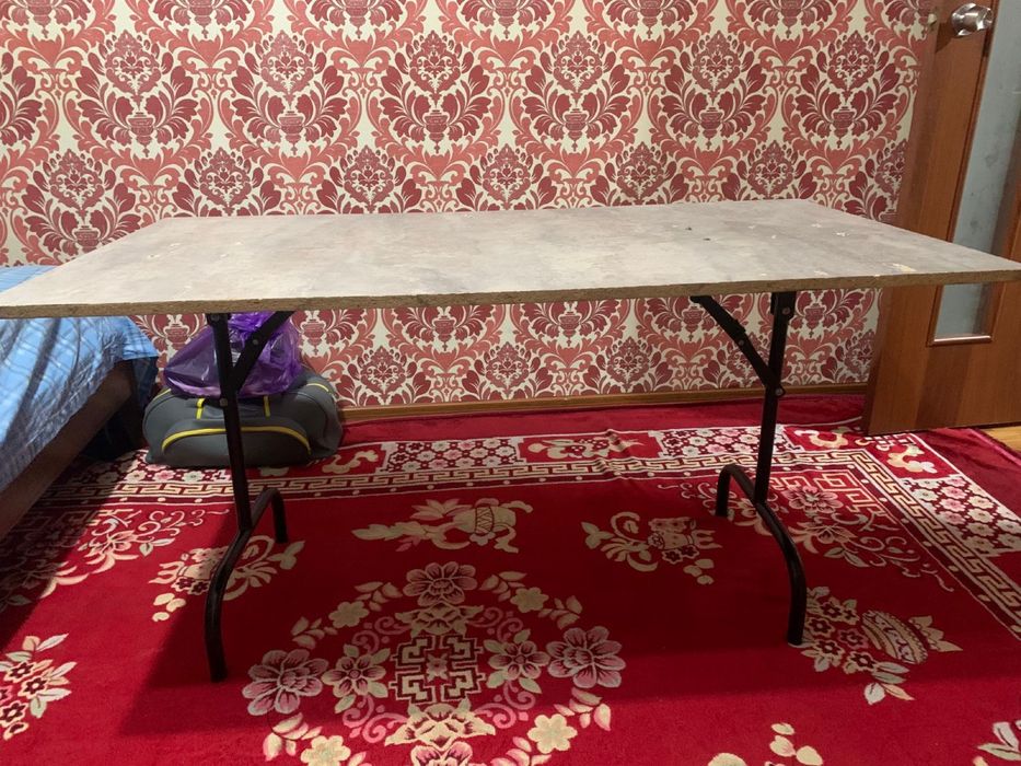 Срочно продам стол складной новая ручная работа