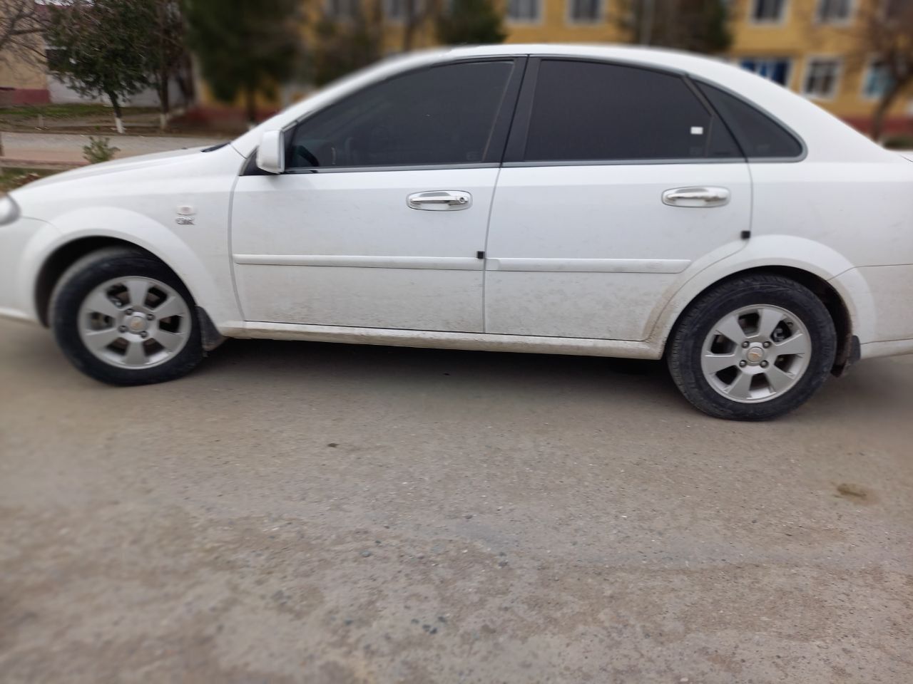 Chevrolet Gentra Kraska top toza